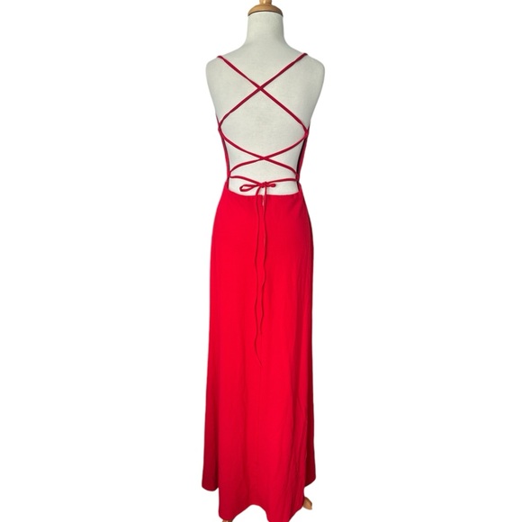 Lulu’s Red Lace Up Back Be My Date Deep V Maxi Dress 10 12 Large - Picture 8 of 9